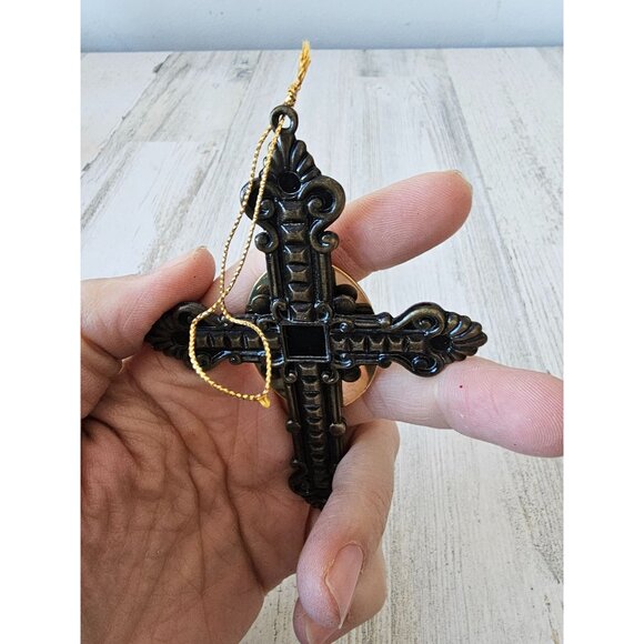 Vintage Jesus cross ornament gold brass religious Xmas tree - Picture 6 of 7